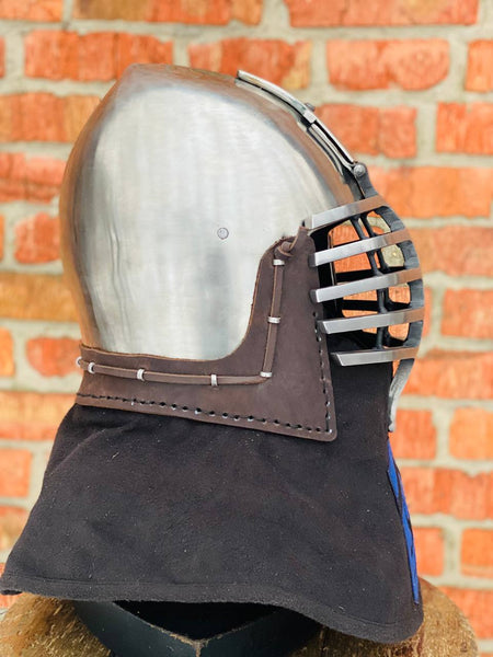 Heraldic bacinet Wolf ribs – Master Uley