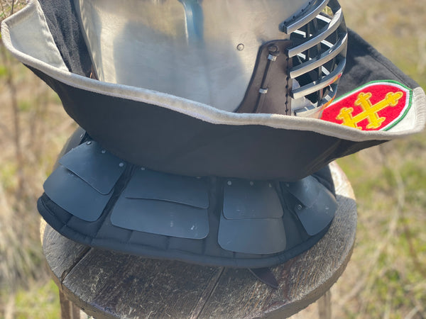 Heraldic bacinet Wolf ribs – Master Uley