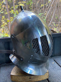 Heavy armet with chain faceplate mask